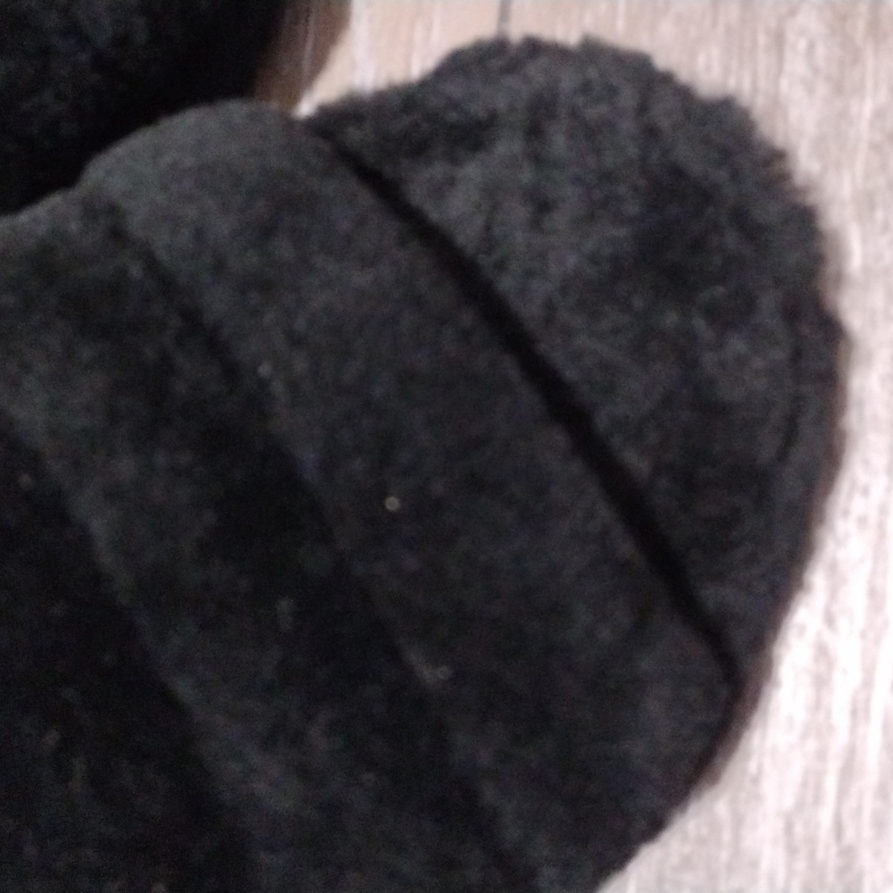 Ugg Iconic Black Shearling Slides. Size 7 - image 4